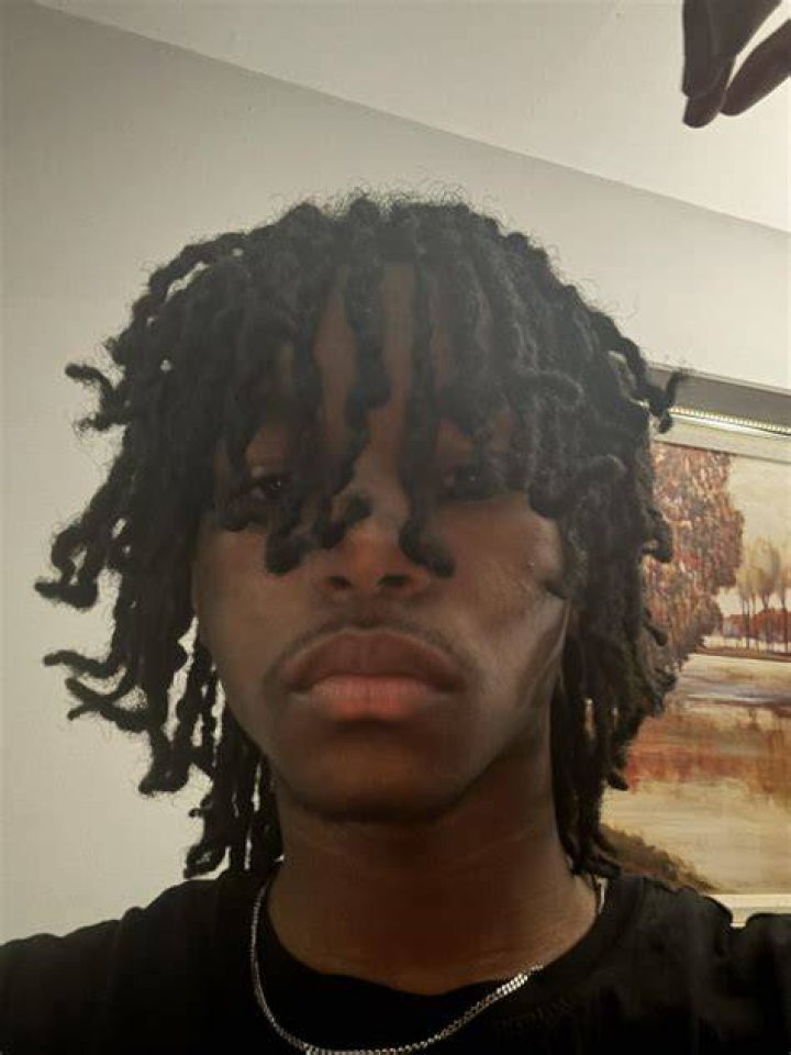 Are dreadlocks unsanitary?