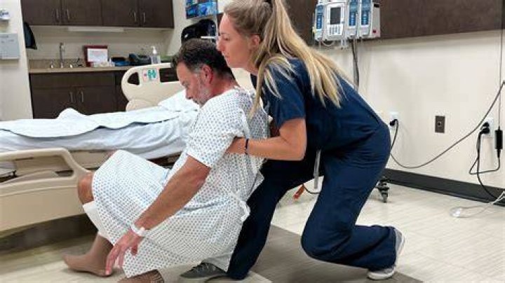 Are nurses allowed to tell patients their diagnosis?