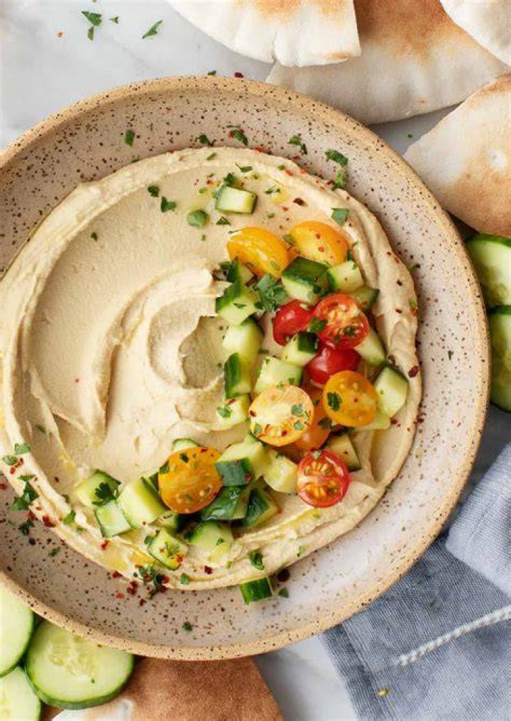 Are there any nuts in hummus?