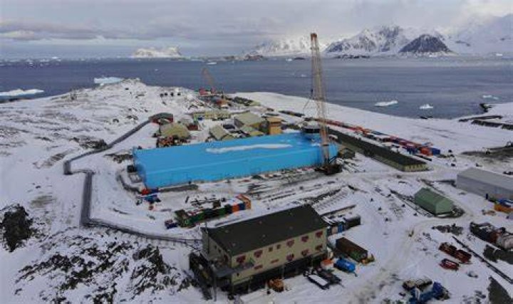 Are there police on Antarctica?