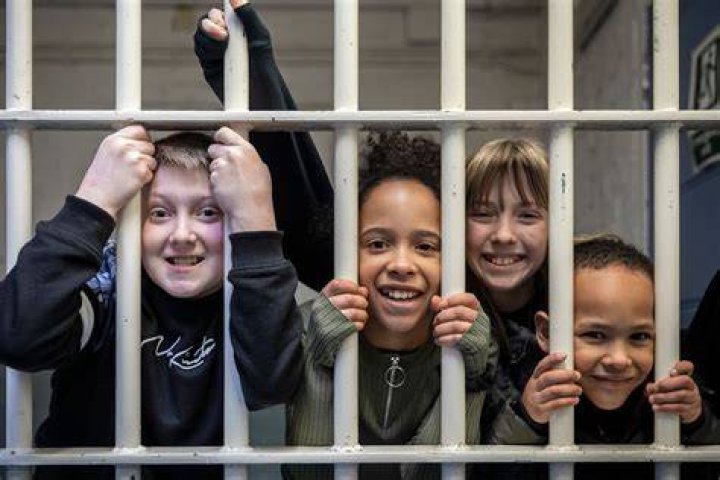 Can a 16 year old go to jail in Canada?