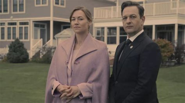 Can a Wife become a handmaid?