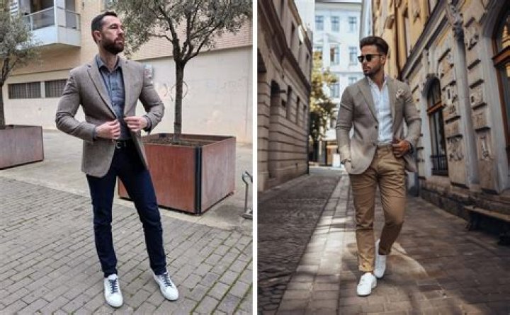 Can I wear sneakers with blazer?