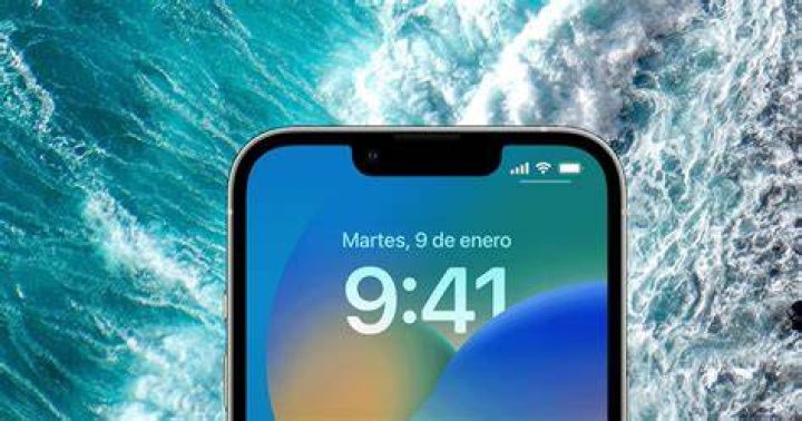 Can iPhone 11 go in pool?