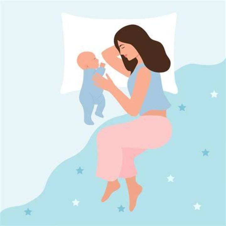 Can newborn sleep with Mom?