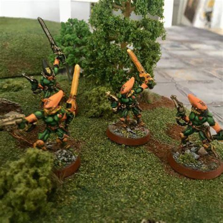 Can scorpions wear emerald?