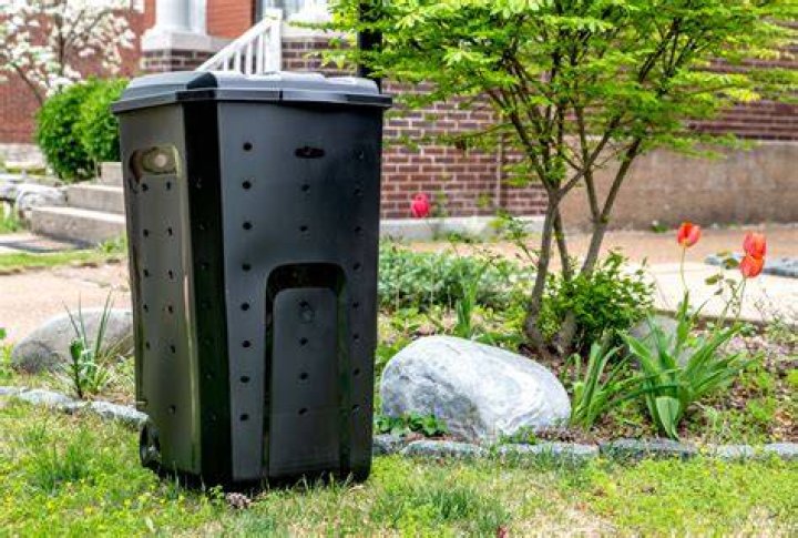 Can you compost toilet roll tubes?
