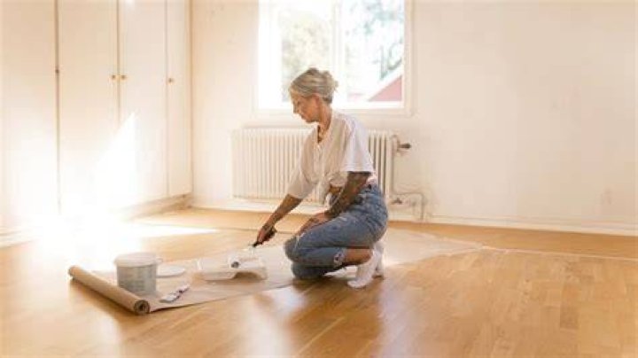 Can you paint or stain laminate?