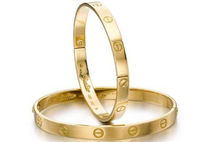 Do Cartier love bracelets lose value?