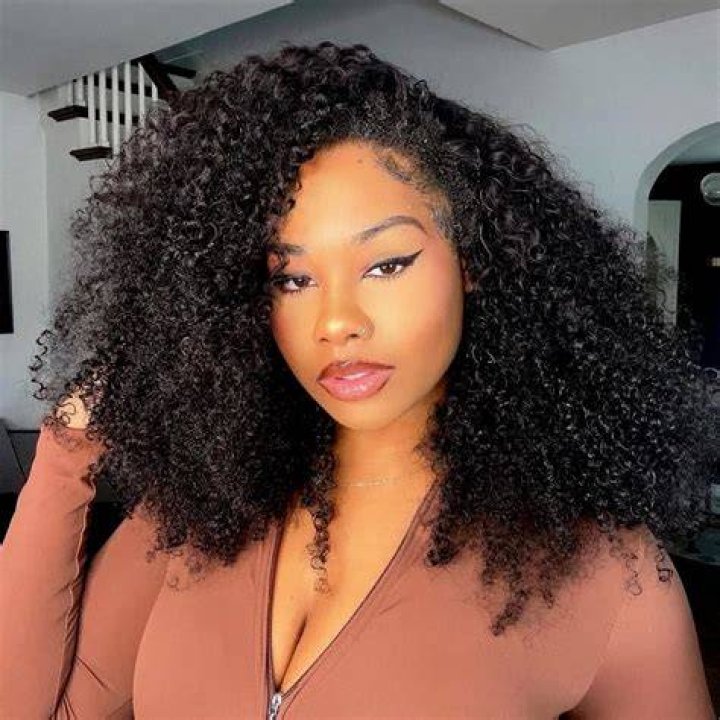 Do human hair wigs have DNA?