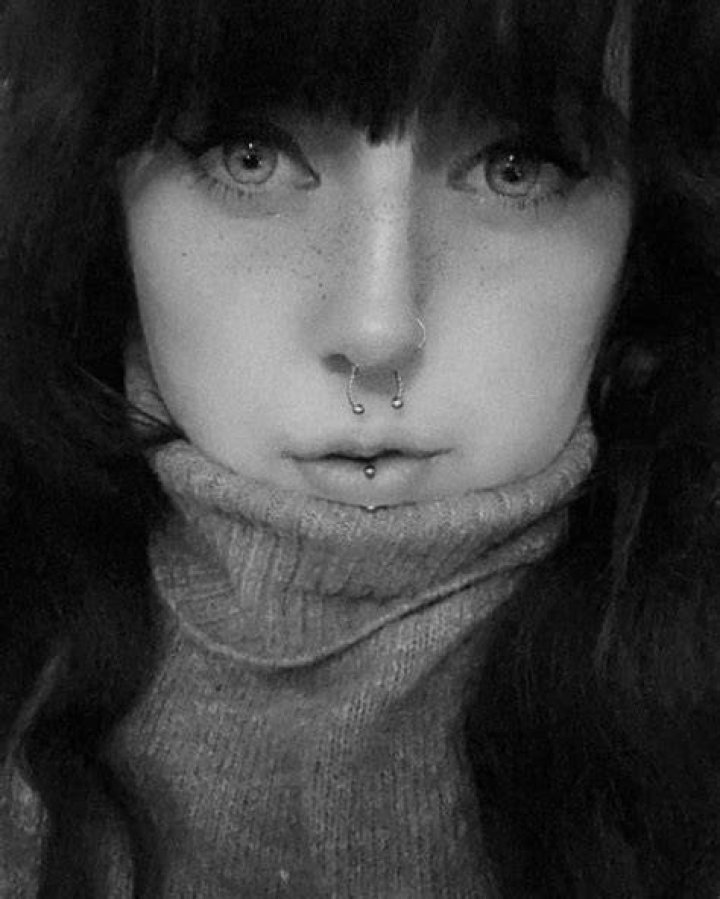 Do nose piercings make your face look smaller?