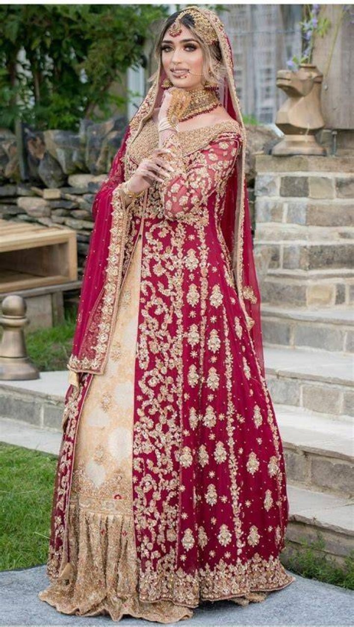 Do Pakistani wear wedding rings?