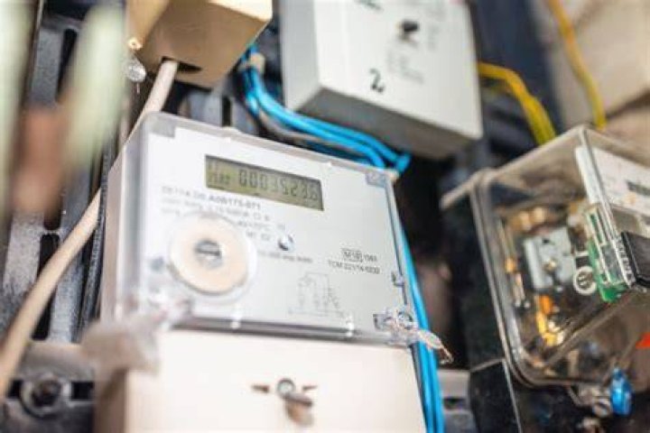 Do smart meters reduce energy consumption?