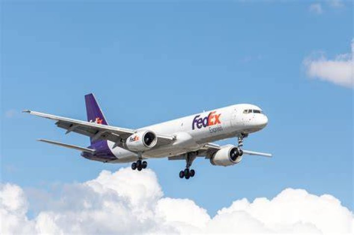 Does FedEx have a union?