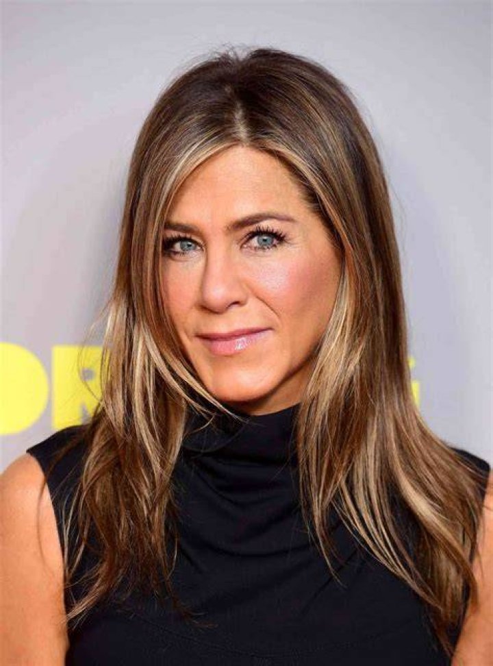 Does Jennifer Aniston have highlights or balayage?