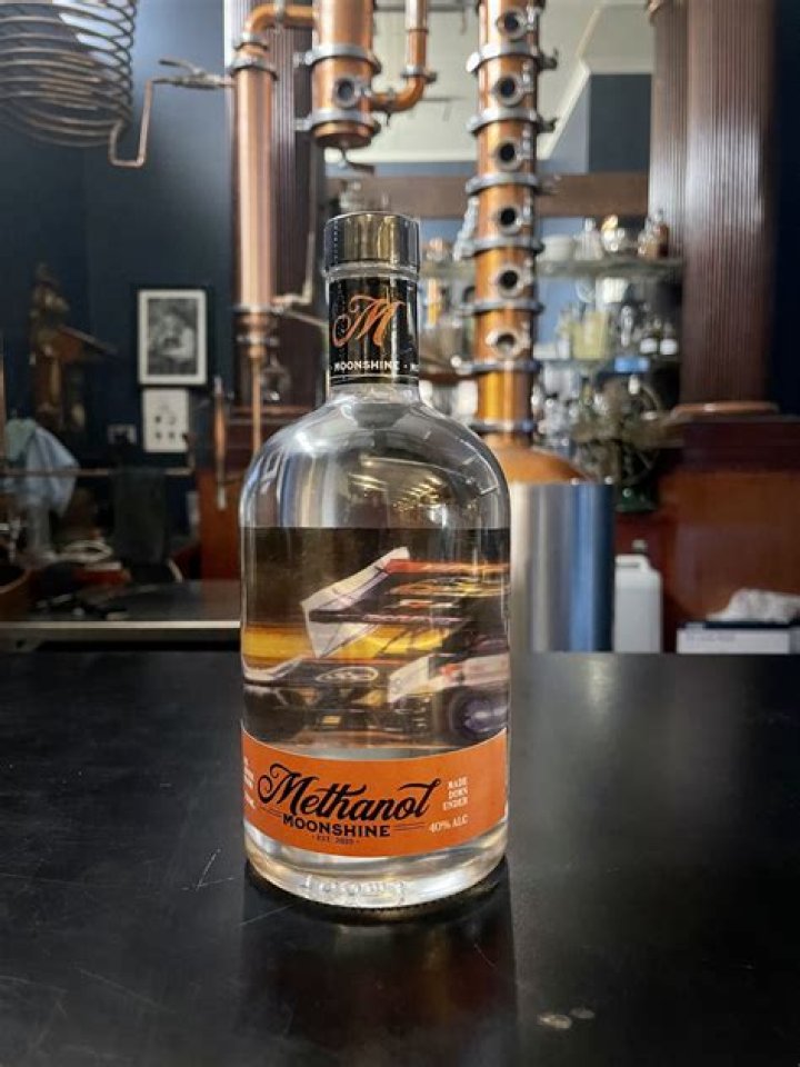 Does moonshine have methanol?