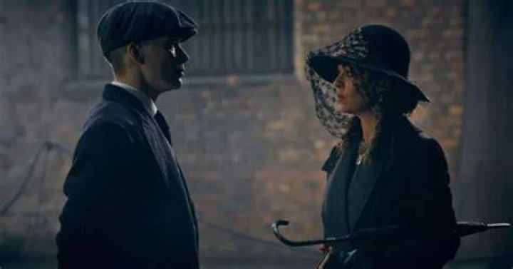 Does Polly betray Tommy to Luca?