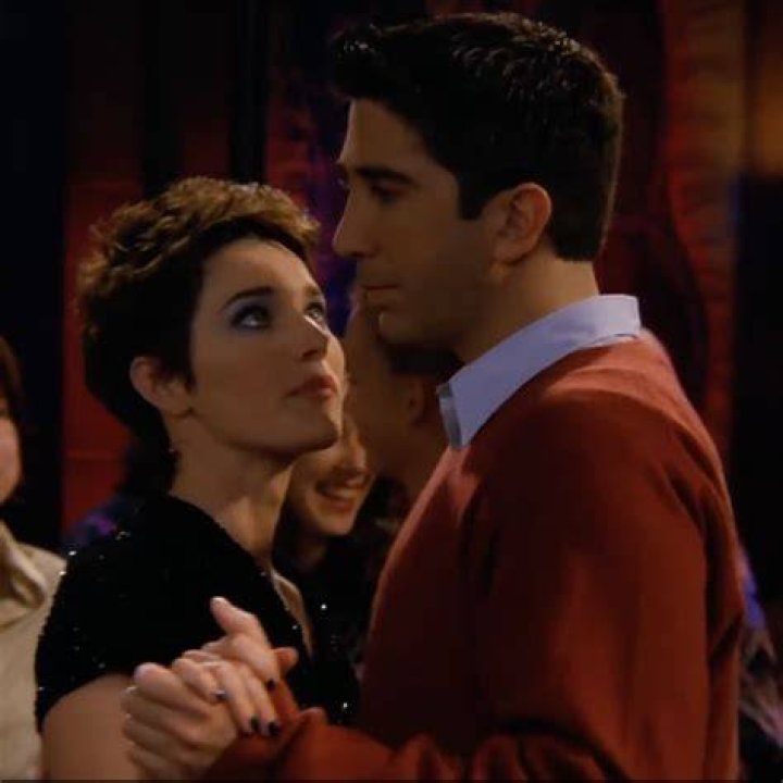 Does Ross cheat on Rachel?