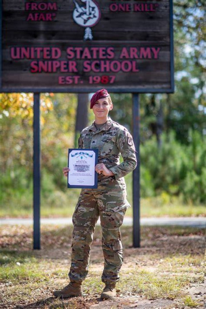 Does the Army have female snipers?