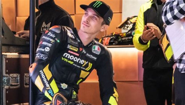 Does Valentino Rossi have a brother?