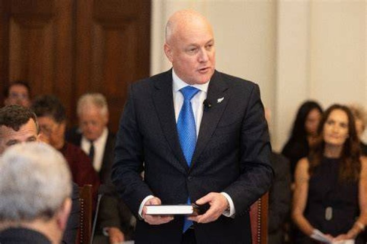 How do I email the Prime Minister of New Zealand?