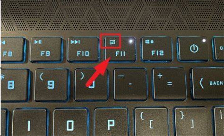 How do you unfreeze a laptop keyboard?