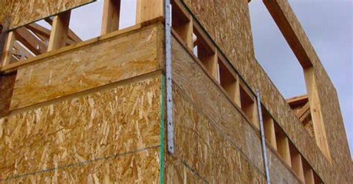 How far down should sheathing go?