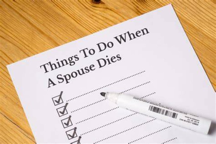 How long after a spouse dies is it OK to date?