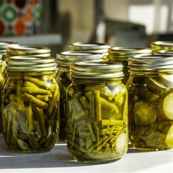 How long does it take for canning jars to seal?
