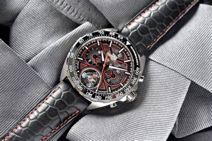 How long will a TAG Heuer watch last?