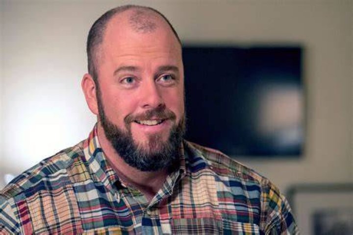 How tall is Toby in This Is Us?