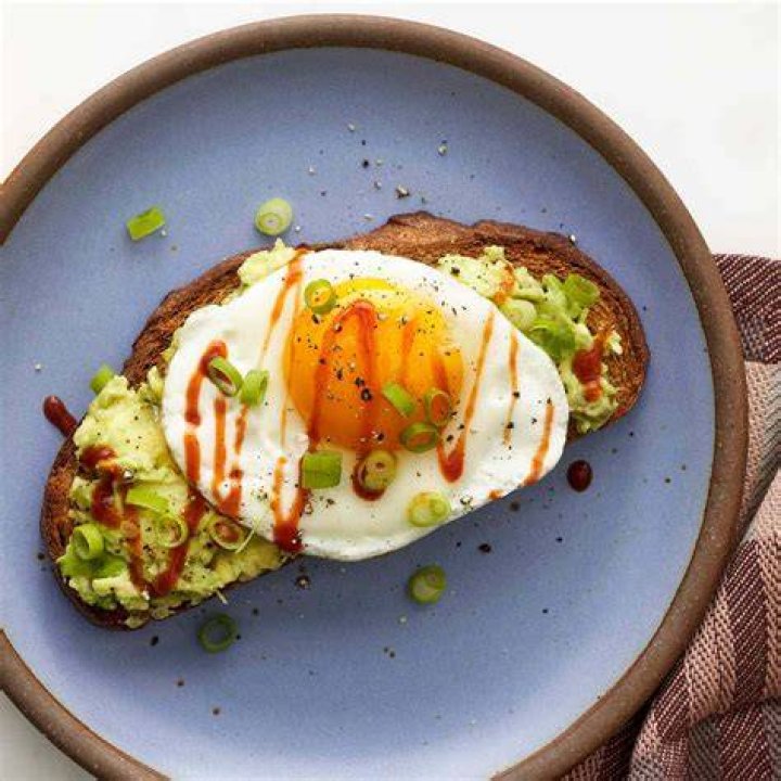 Is a fried egg on toast healthy?