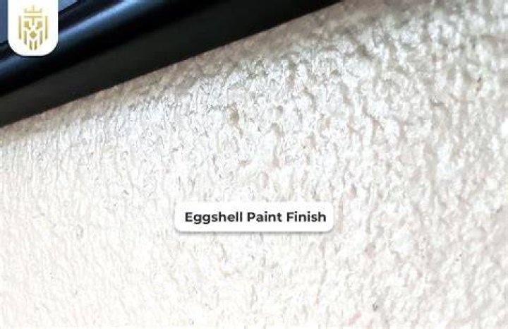 Is eggshell paint OK for ceilings?
