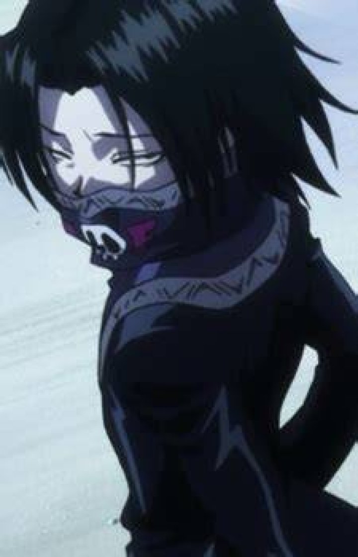 Is Feitan stronger than Hisoka?