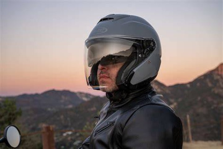 Is HJC helmet DOT approved?