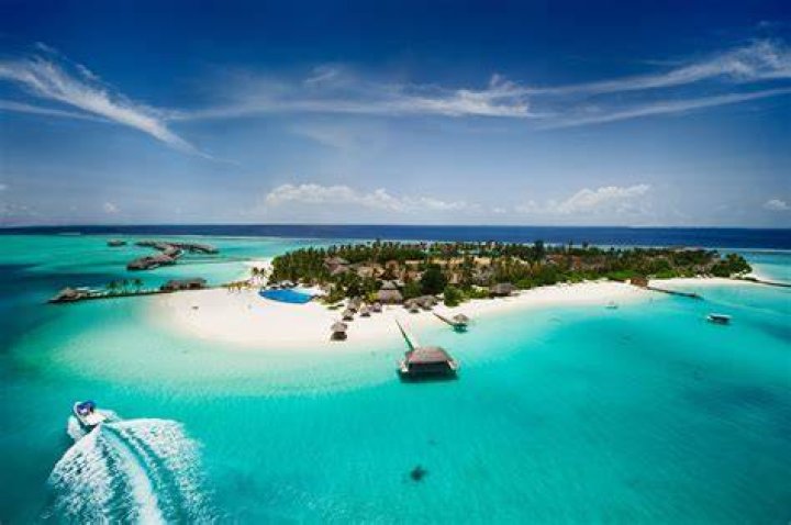 Is Maldives a tourist trap?