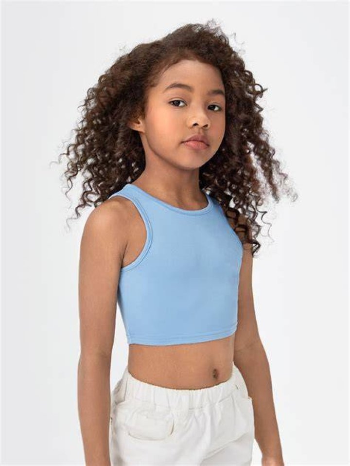 Should a 12 year old wear crop tops?