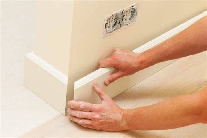 Should carpet or baseboards be installed first?