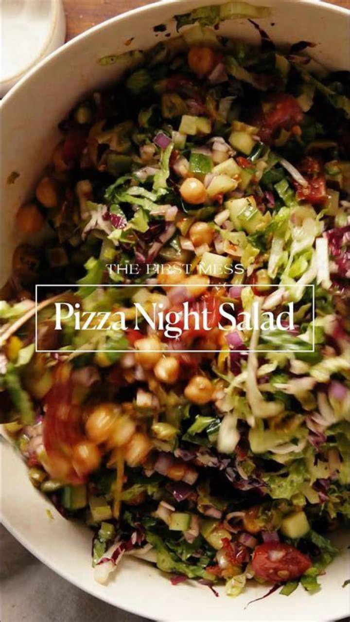 Should salad be eaten at night?