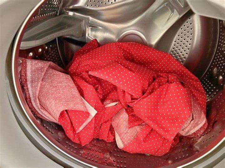 Should you wash interfacing before sewing?