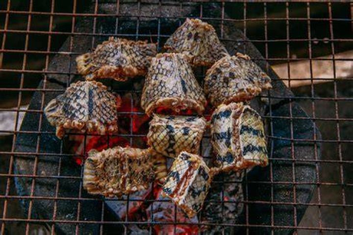 What does cooked snake taste like?