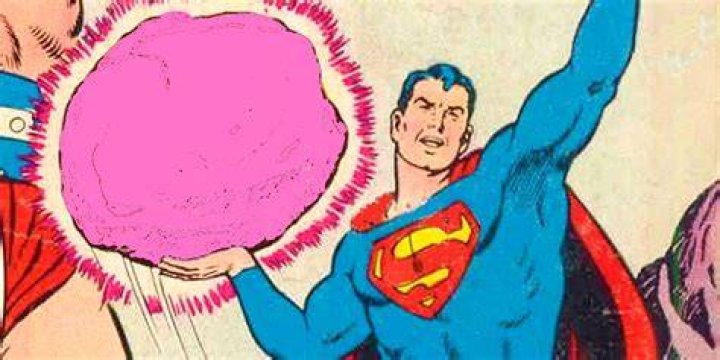 What does Pink kryptonite do to Superman?