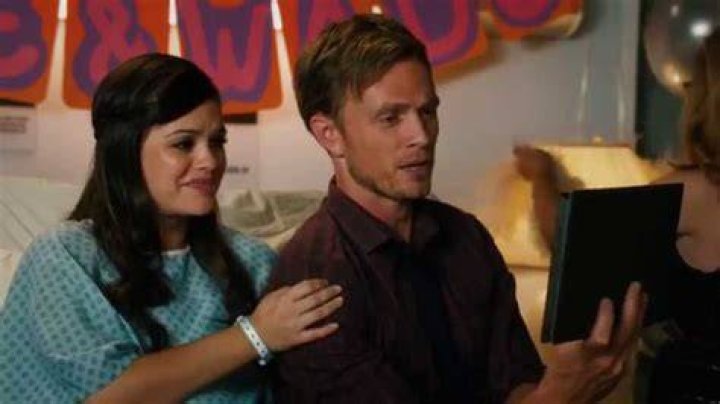 What episode do Zoe and Wade get back together in season 4?