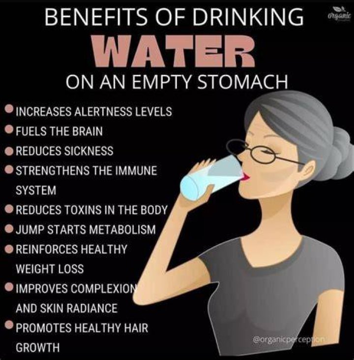 What happens if you drink warm water on an empty stomach?