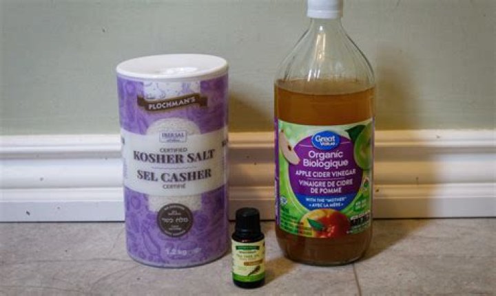 What happens if you soak your feet in apple cider vinegar?