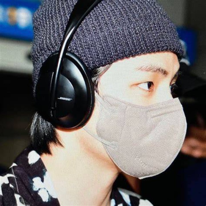 What headphones does BTS use?