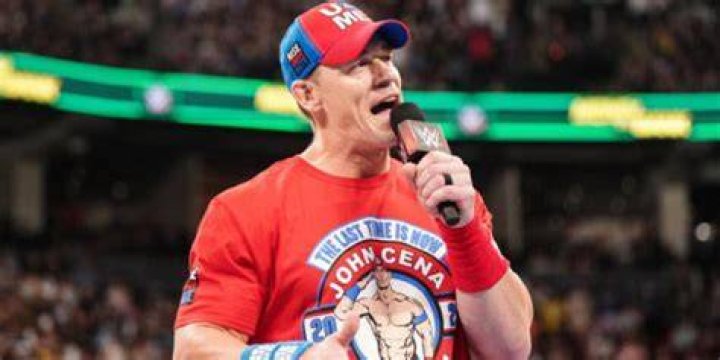What is John Cena's bench press?