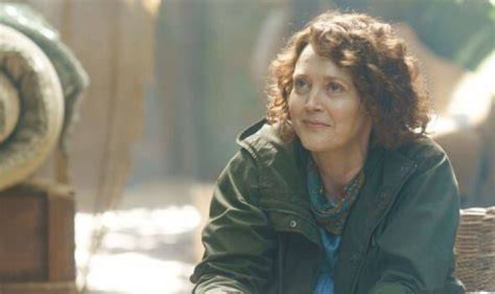 What is Mary Malone's daemon?