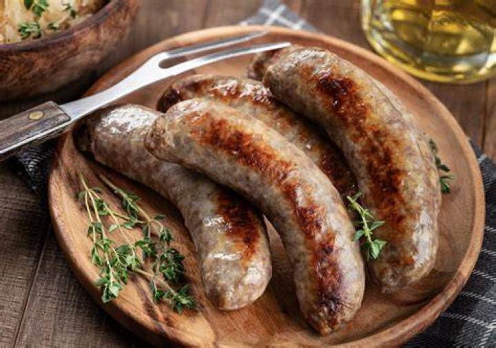 What is the casing on a bratwurst?
