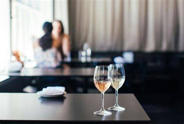 What is the difference between Sancerre and Pouilly Fume?